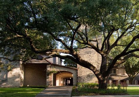 Christ the King Lutheran Church, Houston – Merriman Holt Powell Architects