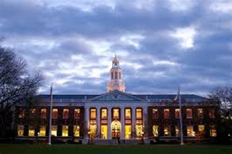 Harvard Business School, USA | Courses, Fees, Eligibility and More