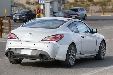 New 2017 Hyundai Genesis Coupe Spied for the First Time - autoevolution