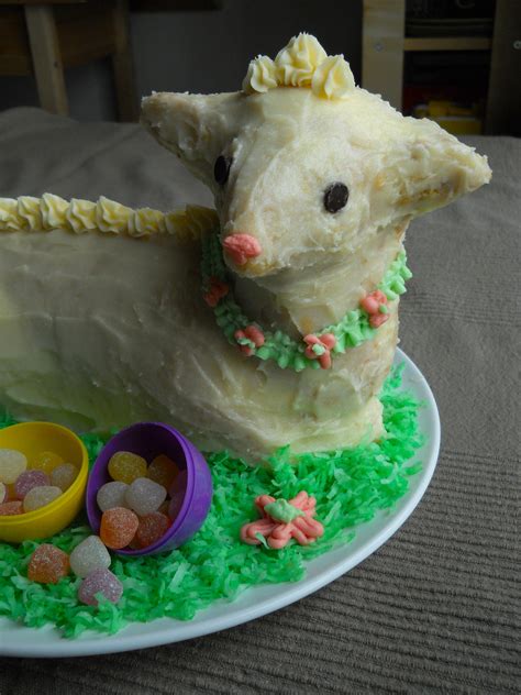 vegan Easter lamb cake | nom! nom! nom! blog.com