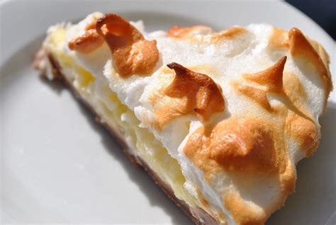 Baking Powders: Coconut cream meringue pie