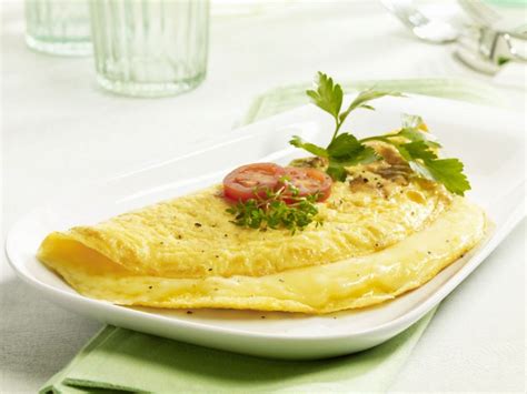 Simple Cheese Omelette recipe | Eat Smarter USA