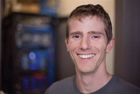 Linus Tech Tips (Linus Sebastian) Wife, Net Worth, Wiki, Height, Age ...