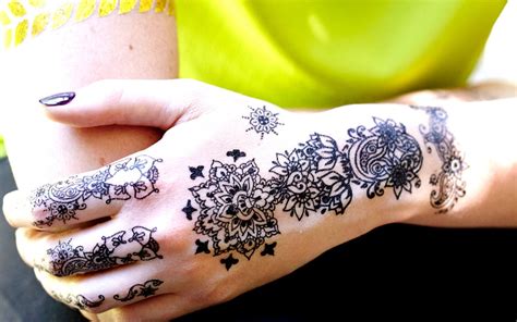 Instant Henna Temporary Tattoos