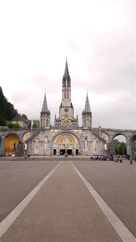 Lourdes, France is beautiful! : travel