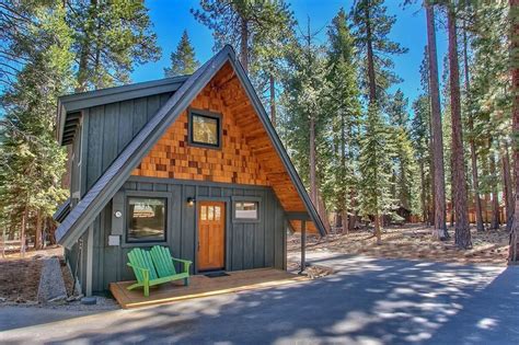 A 1960s Lake Tahoe cabin with cool modern features | Cottage Life