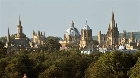 Oxford City Council urged to avoid property investments - BBC News