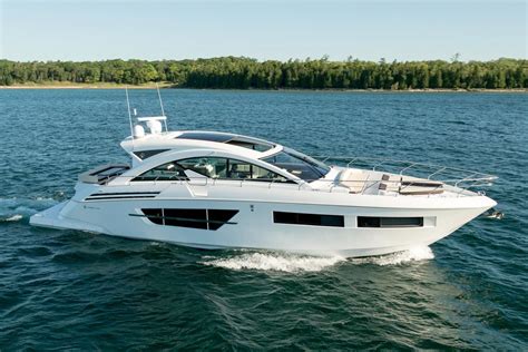 2017 Cruisers Yachts 60 Cantius Power Boat For Sale - www.yachtworld.com