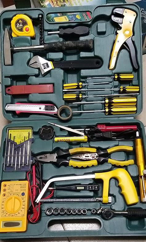 ELECTRICIAN 62PCS TOOL KIT SET – Mewnex Tools Ltd