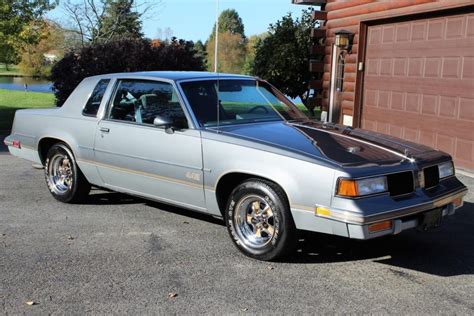 11 Muscle Cars Of The '80s That Are Actually Desirable (And 5 Nobody Wants)