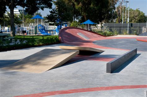 Stoner Skate Plaza | CaliforniaSkateparks