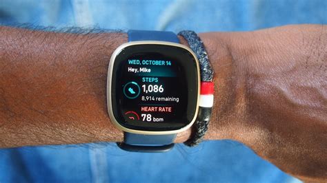 Fitbit Versa 3 review: A potent mix of great battery and top features ...