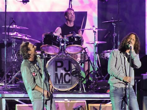 Anti-Pitchfork: Announcing the first ever Temple Of The Dog Tour ...