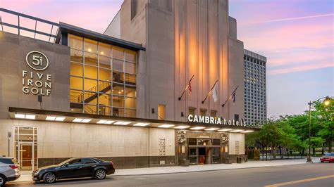 Hotel Rooms Downtown Detroit | Rooms | Cambria Hotel Detroit Downtown