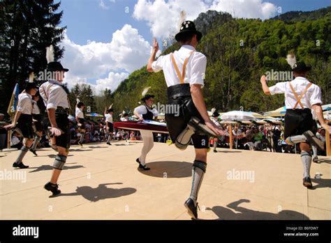 Schuhplattler, Bavarian folklore, folk dance, Ruhpolding, Chiemgau ...