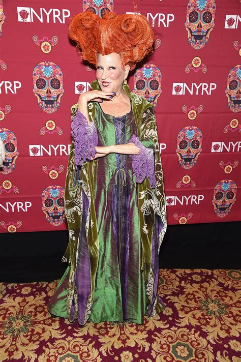 Bette Midler dresses up as character from 'Hocus Pocus' for Halloween ...