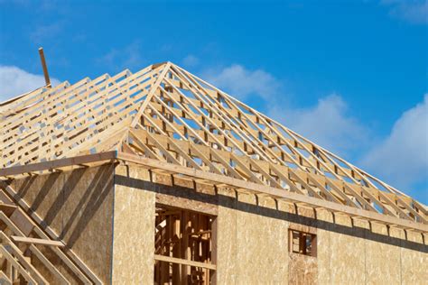 What is the Difference Between a Hip and Valley Rafter?