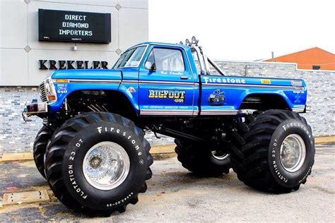 The original Bigfoot monster truck. Ford 4x4 | Monster trucks, Ford ...