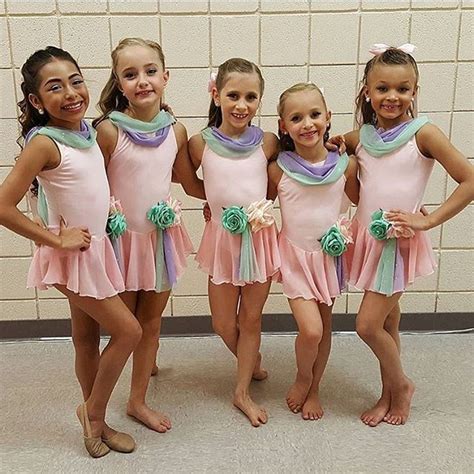 💘🌻💁🏻 on Instagram: “Picture of the minis in their group costume at ...