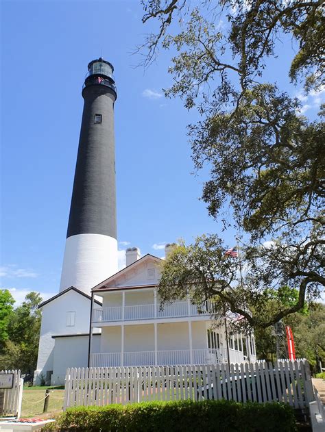 Femme au foyer: Gulf Islands - Pensacola Lighthouse