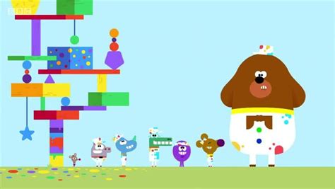 Hey Duggee Season 1 Episode 32 The Decorating Badge | Watch cartoons ...