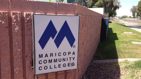 Maricopa Community College nursing students sue over vaccine