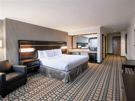 Clarion Hotel & Suites Official Site | Hotels in Winnipeg