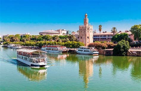 A scenic cruise on the River Guadalquivir!