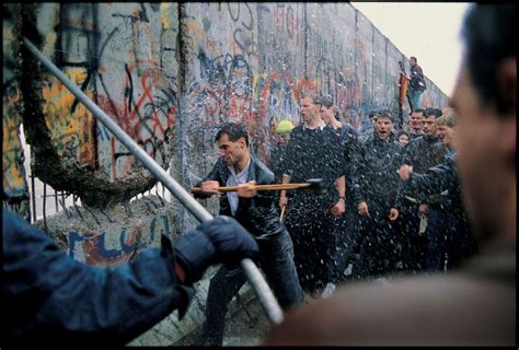 Fall of the Berlin Wall: 31st Anniversary Photos | Image #51 - ABC News