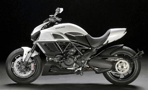 Custom Ducati Diavel. | Bikes | Pinterest