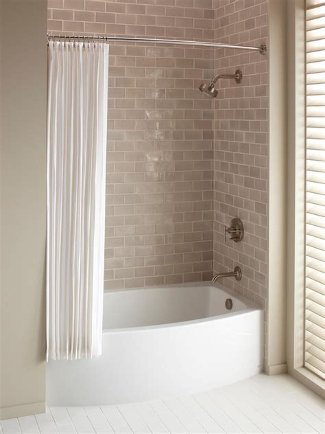 24 Best Small Corner Bathtub Shower Ideas | Ann Inspired