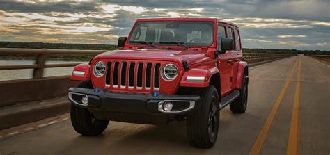 View Photos of the 2023 Jeep® Wrangler - Doors Off & More