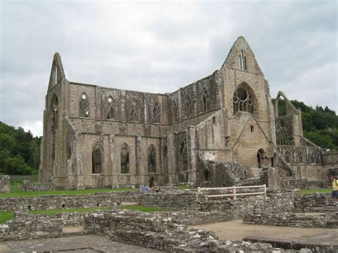 Make it count: Day #140 - Wales - Tintern Abbey