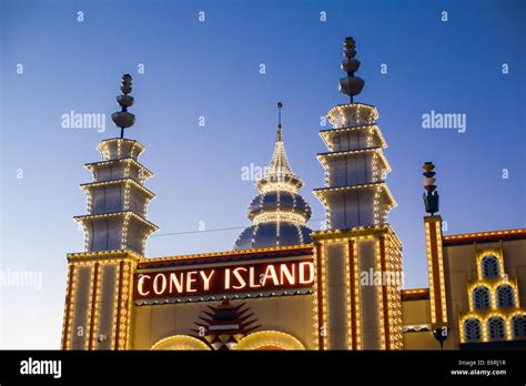 'Coney Island' at Luna Park in Sydney Stock Photo - Alamy