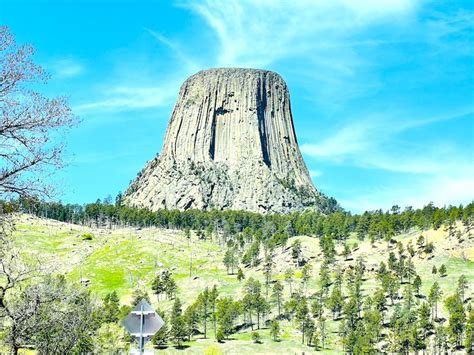 Devils Tower National Monument | Uncharted101.com