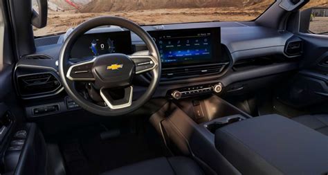 Chevrolet 2024 Silverado 2024 Interior - Benni Hortensia