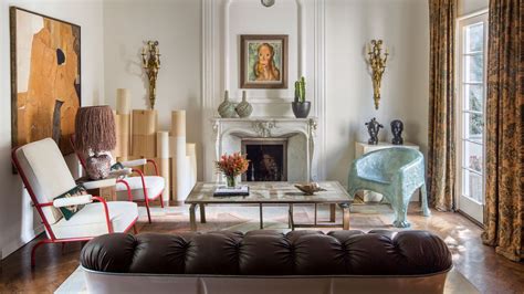 Inside an Art-Filled Hollywood Regency Pied-à-terre | Architectural Digest