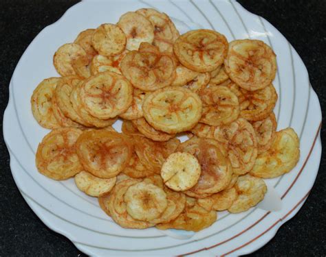 Crunchy and Delicious Raw Banana Chips (Banana Wafers) | Delishably