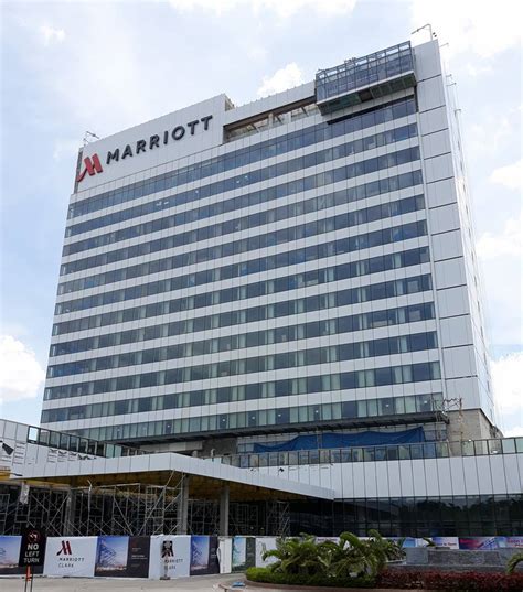 CLARK | The Marriott at Clark | 15 fl | Com | SkyscraperCity Forum