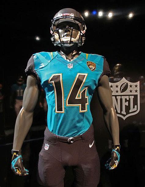 NFL's Jacksonville Jaguars and Nike introduce new Jags uniforms ...