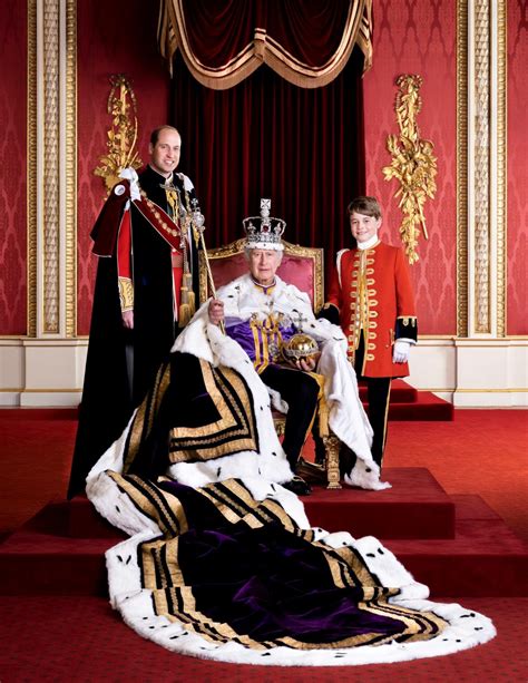 Coronation photo shows King Charles with Prince William and Prince ...