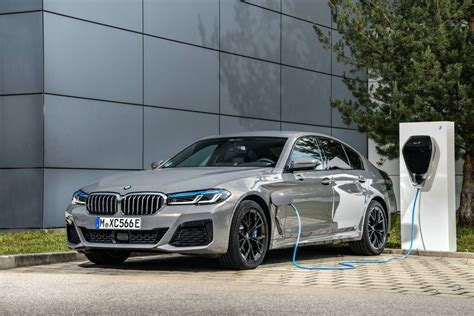 The 2023 G60 BMW 5 Series Sedan digitally imagined for first time