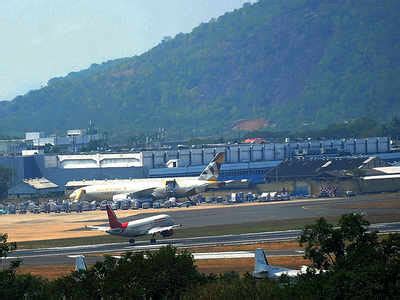 Chennai airport has lowest peak hour departures | Chennai News - Times ...