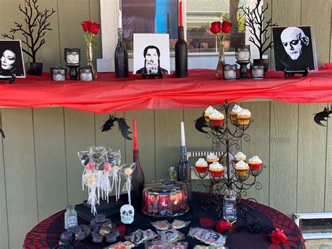 Addams Family Birthday in 2021 | Family birthdays, Table decorations, Decor