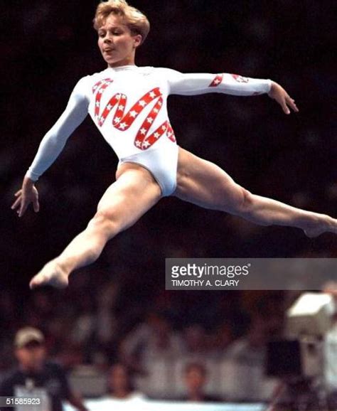 Amanda Borden performs her floor exercise routine during the Women's ...