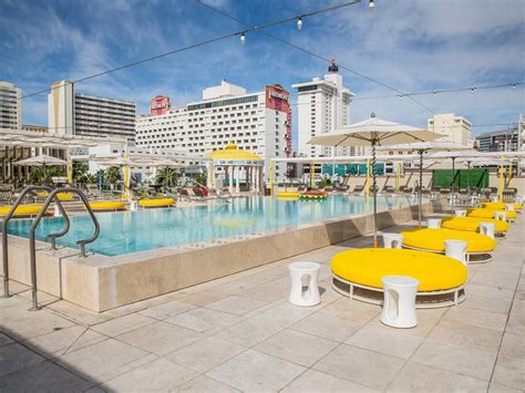 Citrus Grand Pool at Downtown Grand Las Vegas | Photos, Reviews and ...