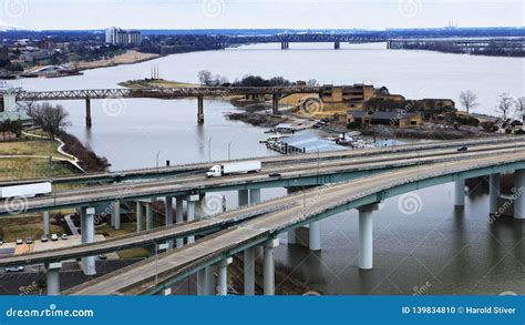 Bridge Over Mississippi River at Memphis, Tennessee Stock Photo - Image ...