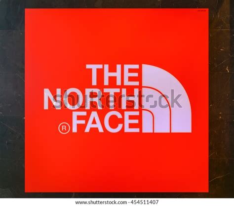 1.414 North Face Shop Images, Stock Photos & Vectors | Shutterstock