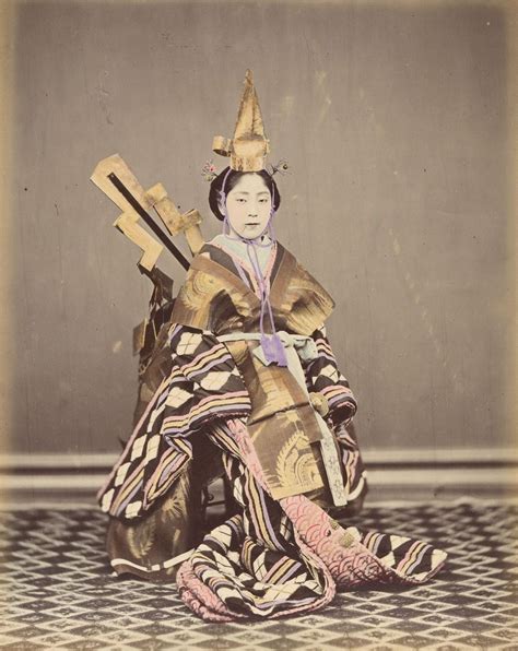 Gorgeous hand-colored photos capture Japan on the brink of modernity ...