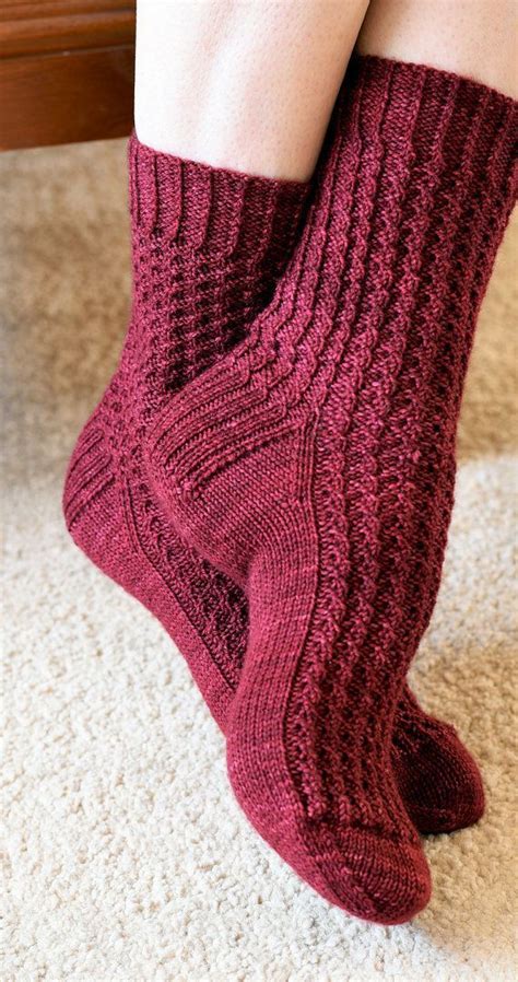 Strukturierte Rippstricksocken Muster ARALUEN SOCKS Stricken, #araluen ...